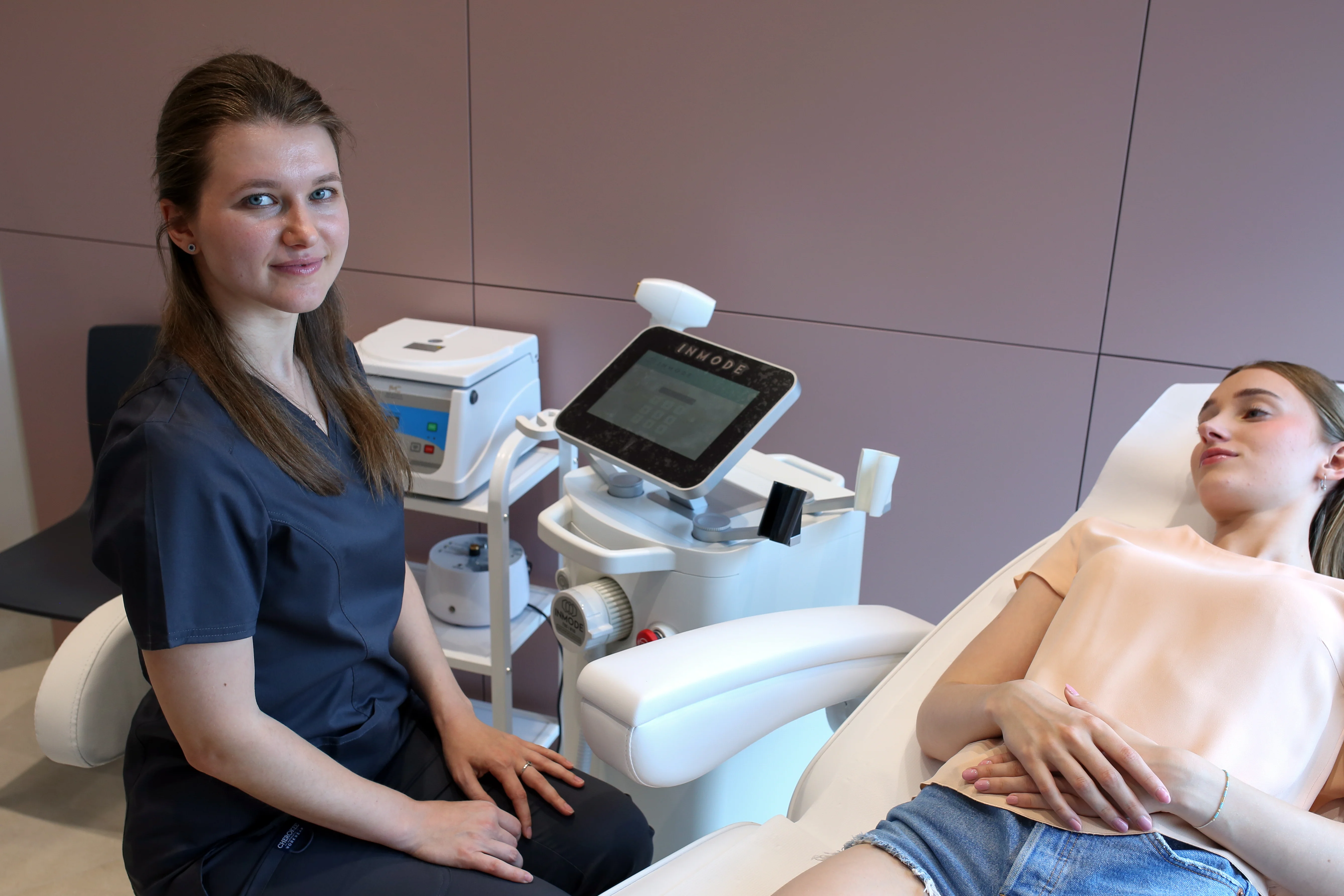 Ako prebieha vyšetrenie u lekára estetickej medicíny?