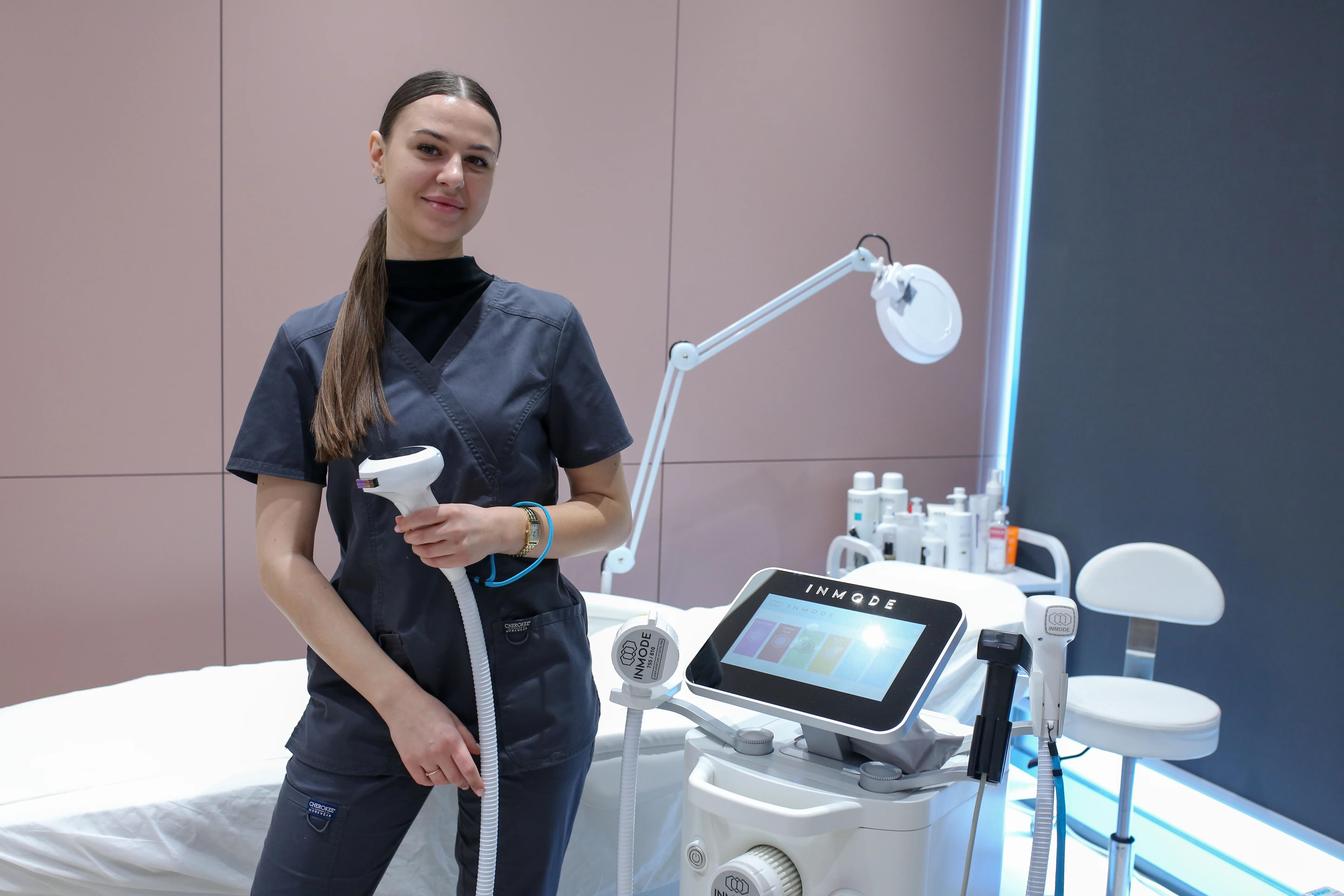 Je možné odstrániť chĺpky natrvalo?