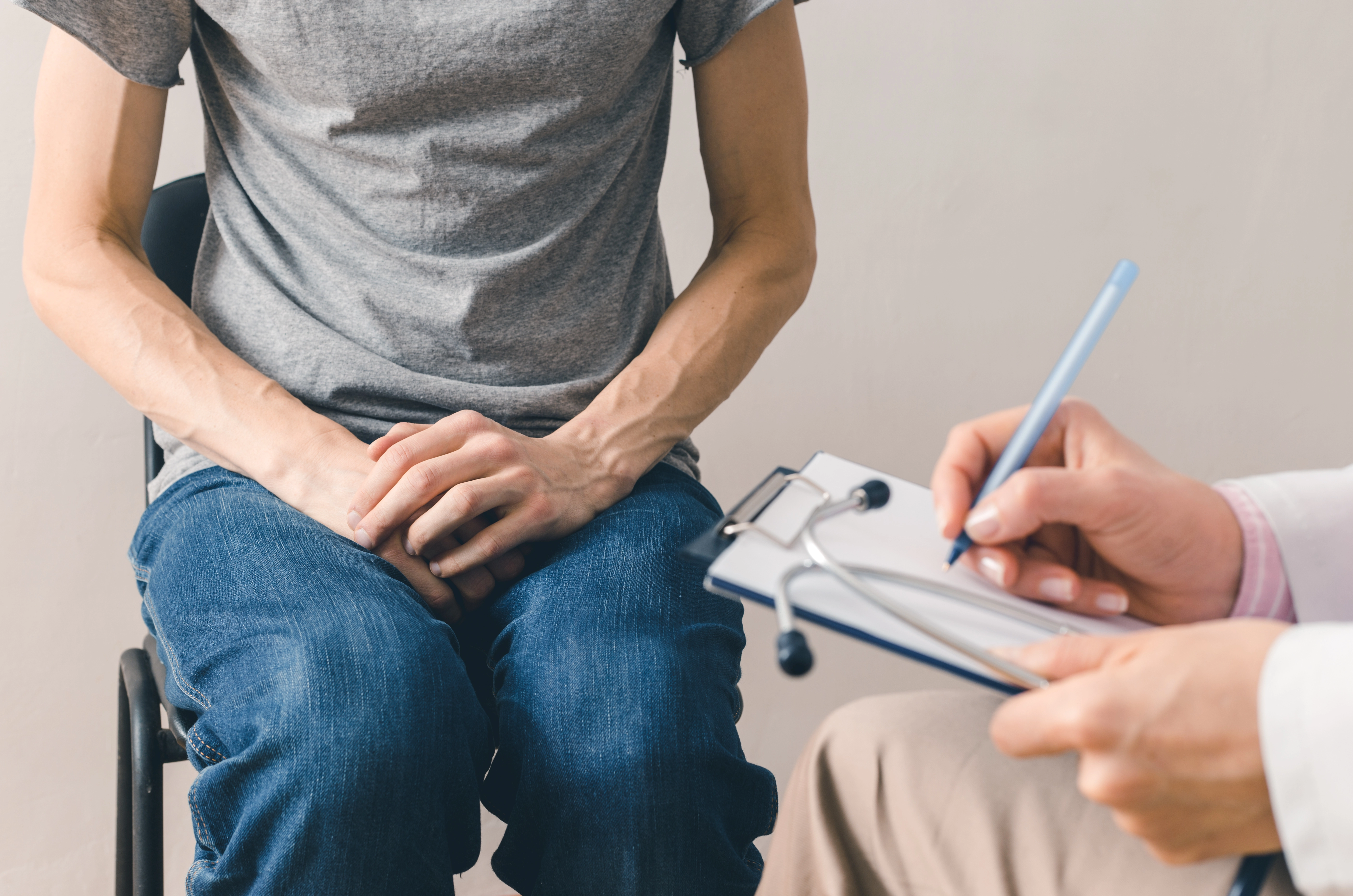 Kalcifikáty a kamene v prostate: mal by sa muž obávať?
