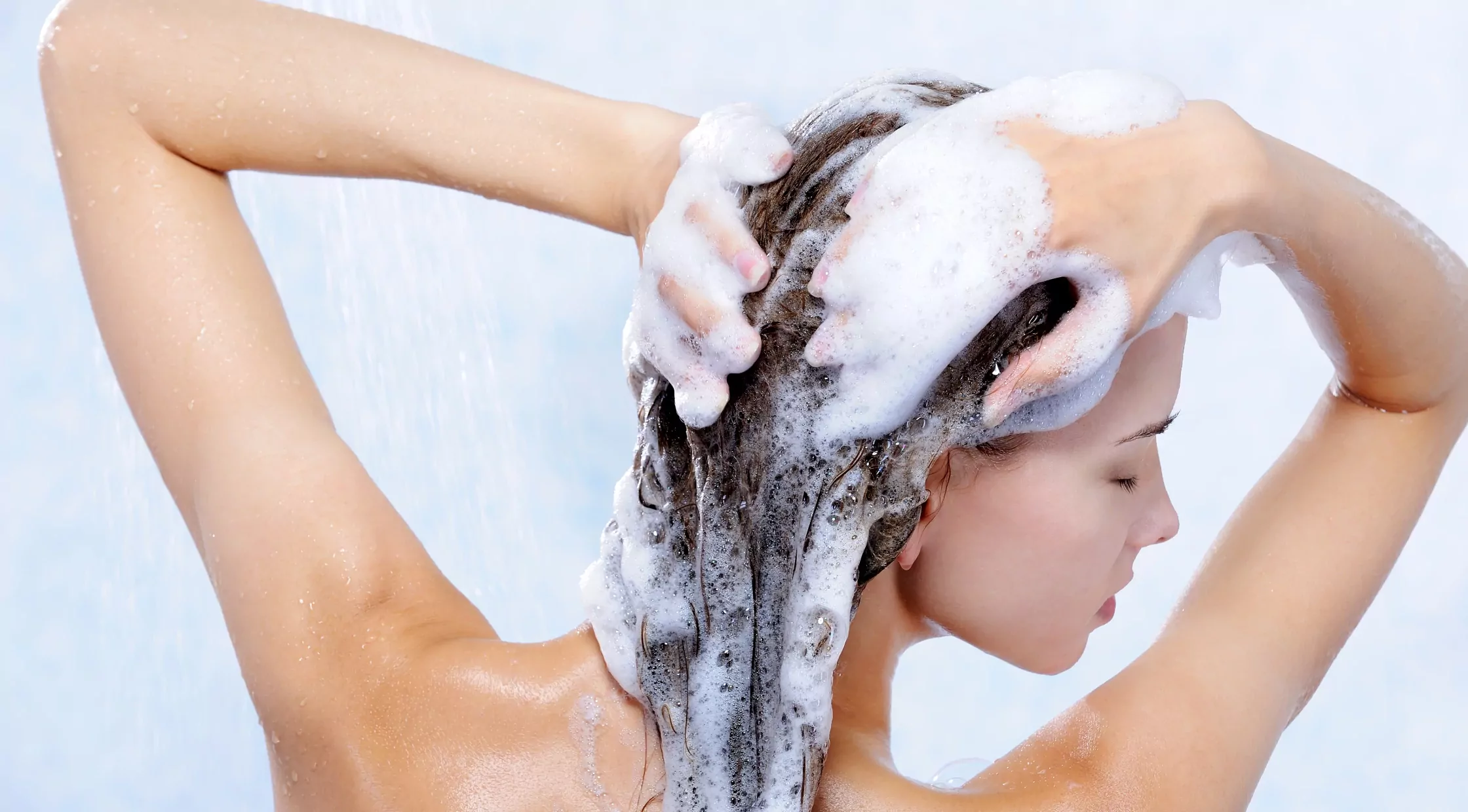 Ako si správne umývať vlasy?
